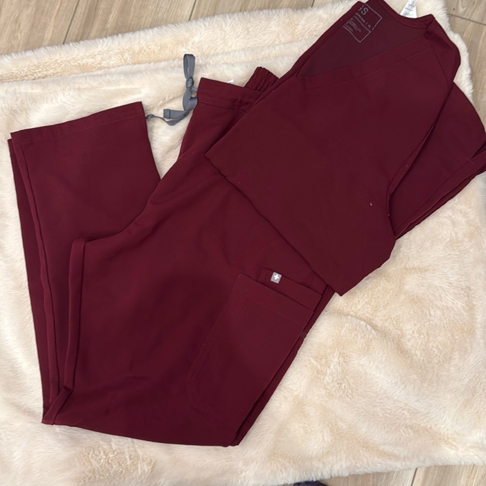 Figs Uniform! XL Tops and XL Bottoms